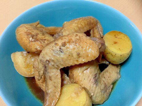 鶏手羽と新じゃがの煮物